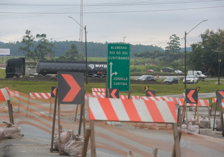 Bolsonaro faz cortes no orçamento federal e atinge obras em rodovias de SC