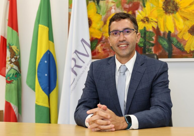 Pelo Estado Entrevista 28/08: Eduardo Porto, Presidente do Conselho Regional de Medicina