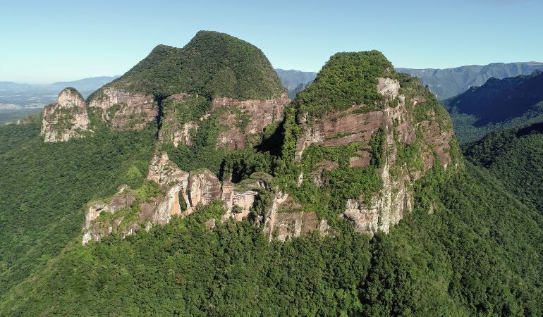 Pelo Estado 17/08: Exploração de parques catarinenses