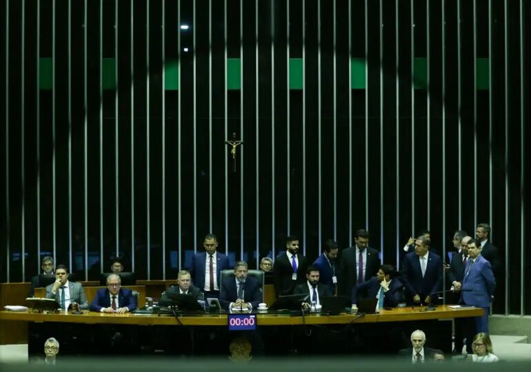 Pelo Estado 12/07: Como foi votado o projeto que regulamenta reforma tributária