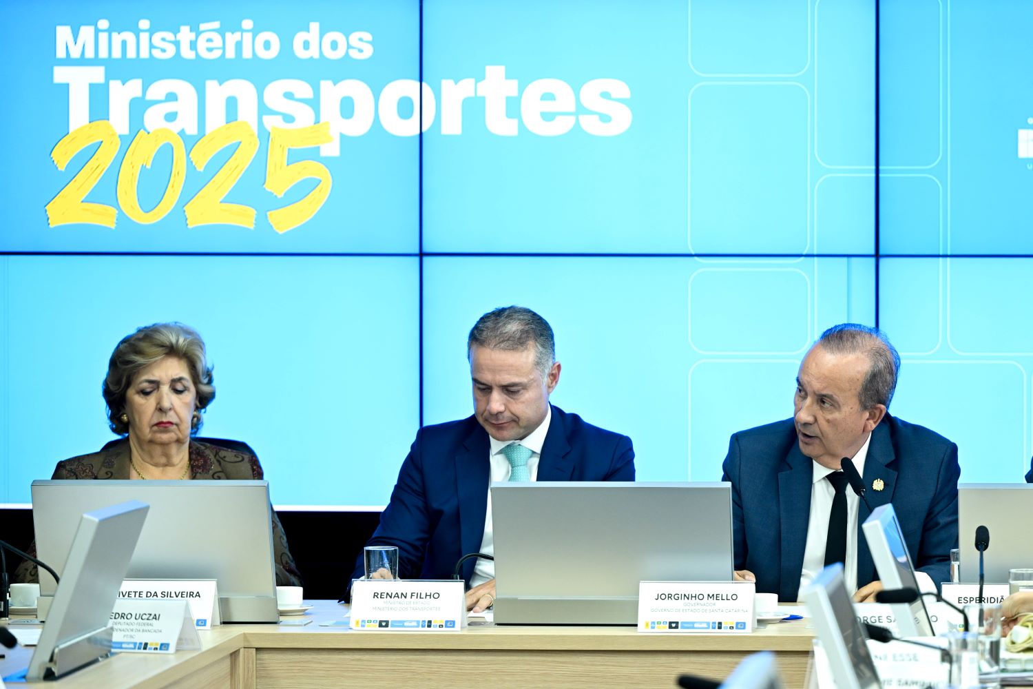 Pelo Estado 25/04: Reunião em Brasília não traz definições sobre Morro dos Cavalos