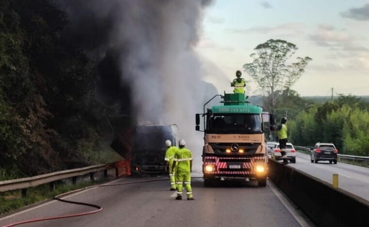 Pelo Estado 07/01: Mais um acidente no Morro dos Cavalos paralisa o trânsito no Estado