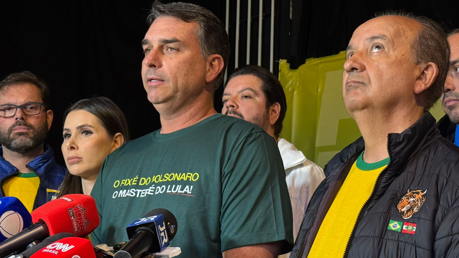 Pelo Estado 15/05: Divulgação de áudios de Flávio Bolsonaro mexem com SC